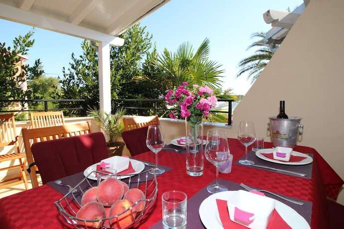 Imagen general del Hotel Apartments and rooms Eugenia. Foto 5