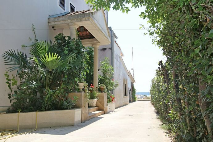 Imagen general del Hotel Apartments and rooms Eugenia. Foto 10