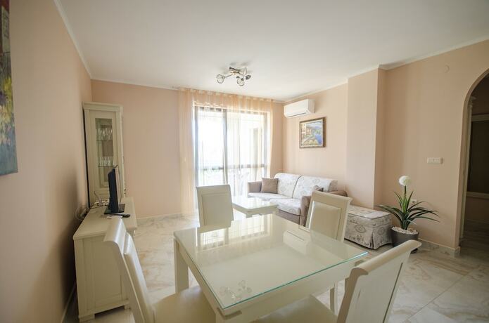 Imagen general del Hotel Apartments in Complex Poseidon. Foto 3