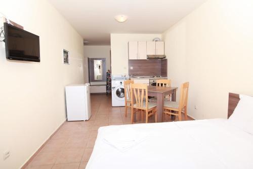 Imagen general del Hotel Apartments in Panorama Beach Vigo Nessebar. Foto 7