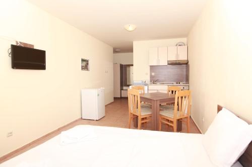 Imagen general del Hotel Apartments in Panorama Beach Vigo Nessebar. Foto 8