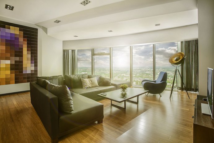Imagen de la habitación del Hotel Apartments in Sky Tower with Bathtub near the window. Foto 5