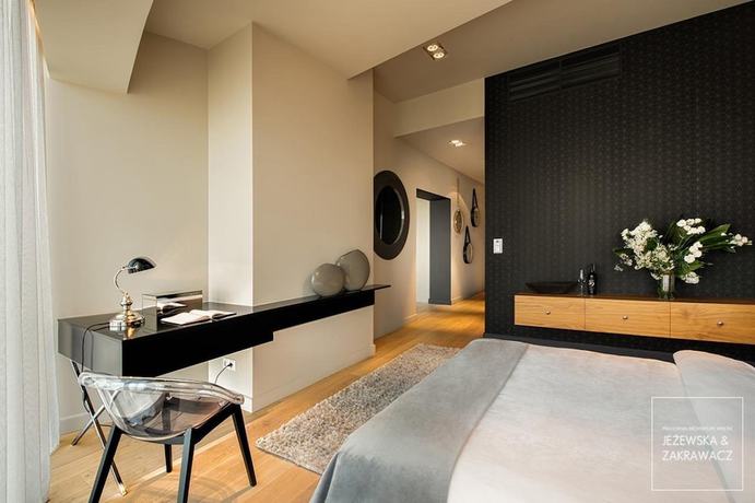 Imagen de la habitación del Hotel Apartments in Sky Tower with Bathtub near the window. Foto 6