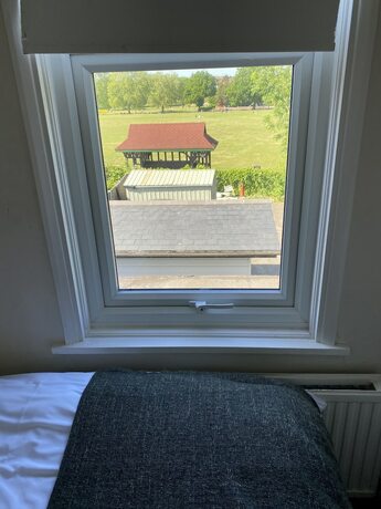 Imagen general del Hotel Apartments on the Park, Londres. Foto 12