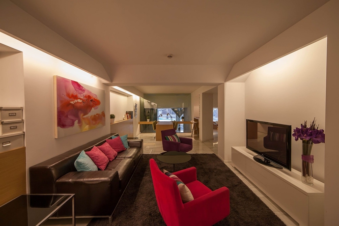 Imagen de los interiores del Hotel Apartosuites Jardines De Sabatini. Foto 16