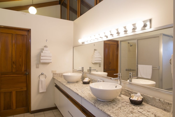 Imagen de la habitación del Hotel Apartotel and Suites Villas Del Rio. Foto 9