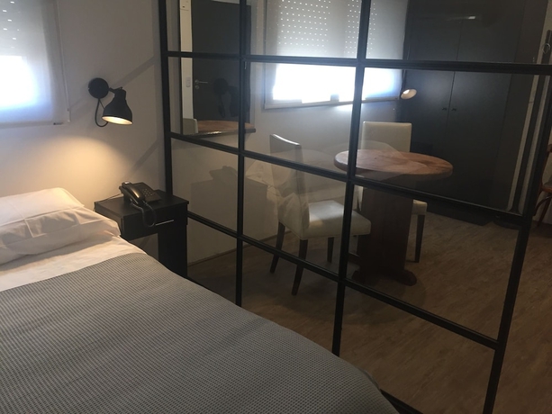 Imagen de la habitación del Hotel Apartur Buenos Aires. Foto 2