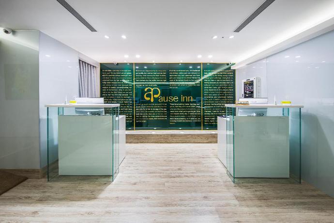 Imagen de los interiores del Hotel Apause Inn. Foto 5