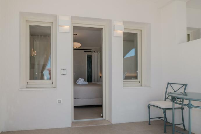 Imagen general del Hotel Apeiron Blue Santorini. Foto 1