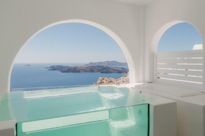Imagen general del Hotel Apeiron Blue Santorini. Foto 3