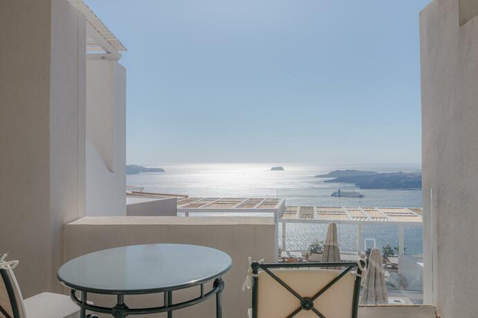 Imagen general del Hotel Apeiron Blue Santorini. Foto 8