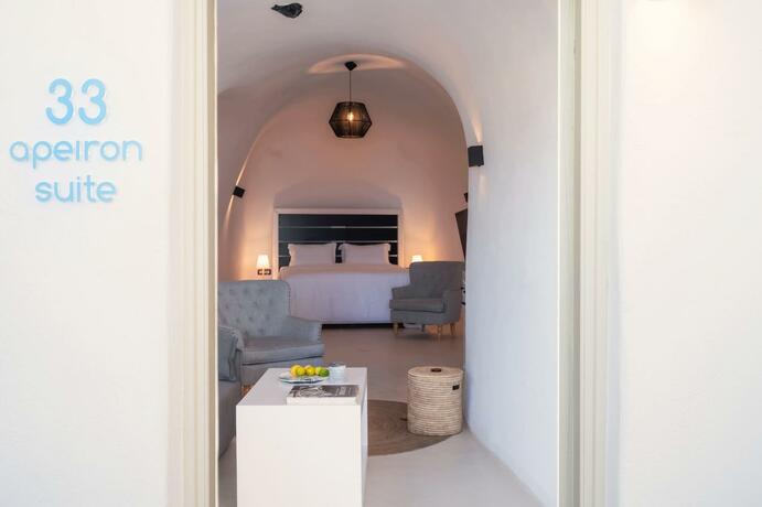 Imagen general del Hotel Apeiron Blue Santorini. Foto 51