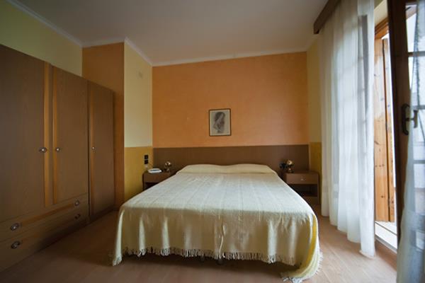 Imagen general del Hotel Apeneste. Foto 4