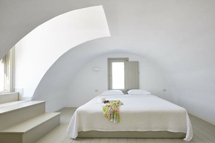 Imagen de la habitación del Hotel Aperanto Suites. Foto 25