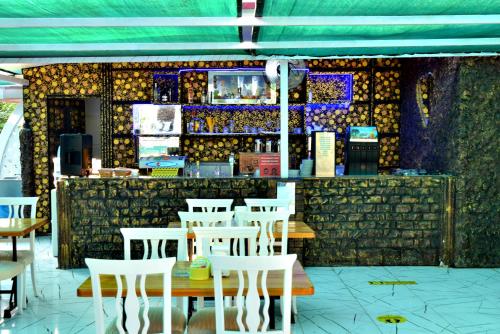 Imagen general del Hotel Aperion Beach Side. Foto 4