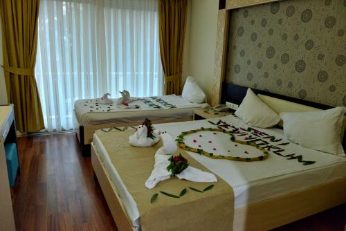 Imagen general del Hotel Aperion Beach Side. Foto 7