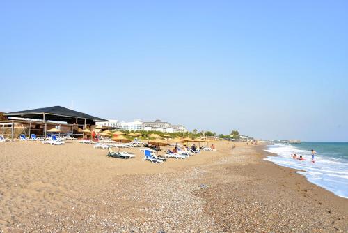 Imagen general del Hotel Aperion Beach Side. Foto 13