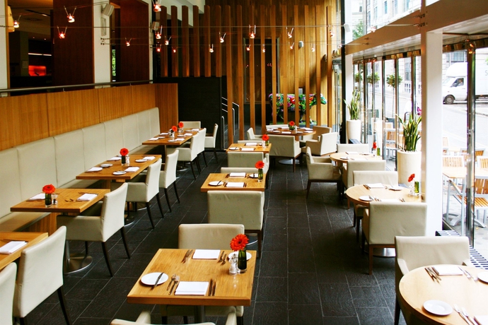 Imagen del bar/restaurante del Hotel Apex City Of London. Foto 6