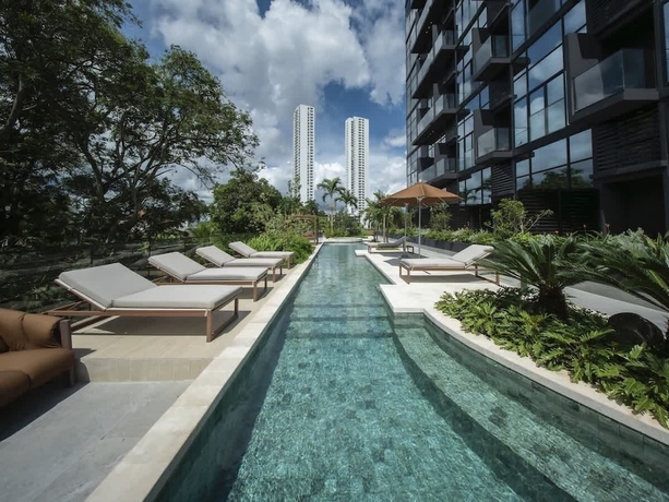 Imagen de la piscina del Hotel Apex Executive Apartments - Dovle. Foto 16