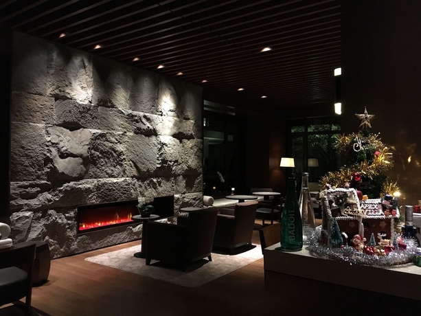 Imagen del bar/restaurante del Hotel Apex Villa. Foto 2