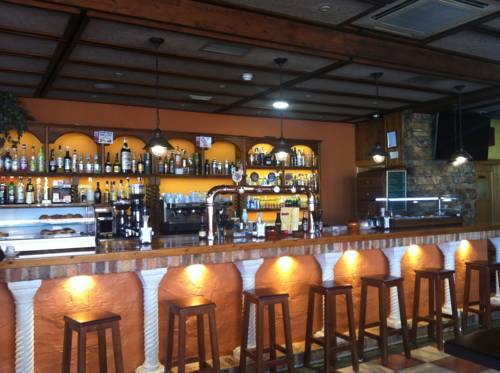 Imagen de la habitación del Hotel Aph Infanta Mercedes. Foto 9