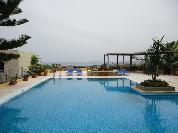 Imagen de la piscina del Hotel Aphea Village. Foto 18