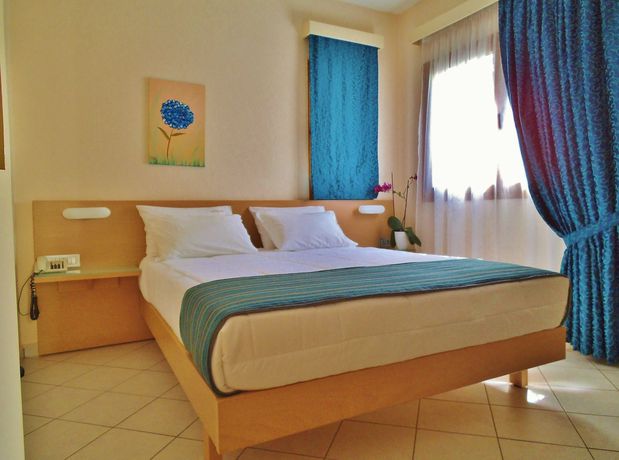 Imagen de la habitación del Hotel Aphrodite Beach, Kissamos. Foto 10