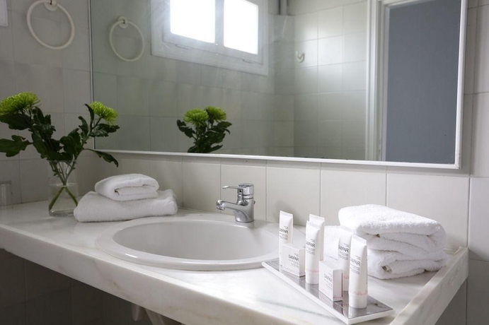 Imagen de la habitación del Hotel Aphrodite Beach, Mikonos. Foto 5