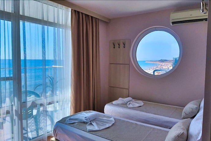 Imagen de la habitación del Hotel Aphrodite Beach, Nessebar. Foto 5