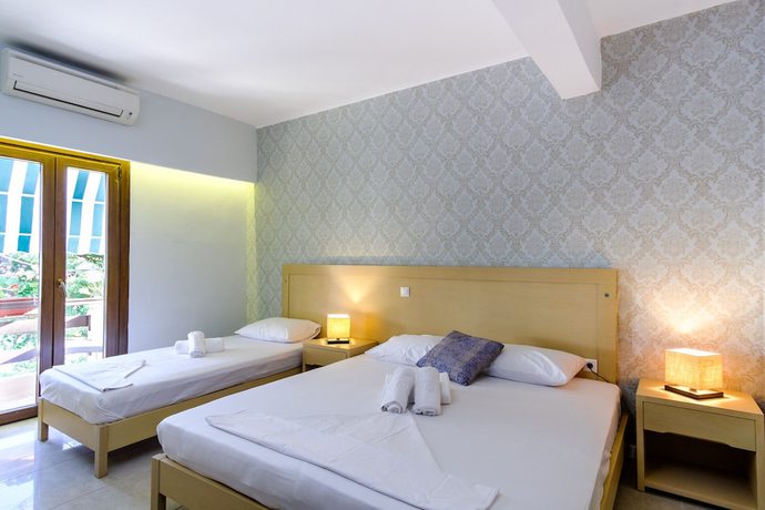 Imagen de la habitación del Hotel Aphrodite Boutique Syros. Foto 10