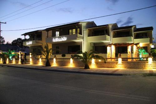Imagen general del Hotel Aphrodite, Keramoti. Foto 4