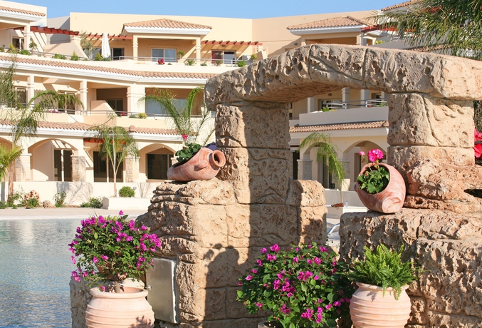 Imagen de los exteriores del Hotel Aphrodite Sands Resort. Foto 11