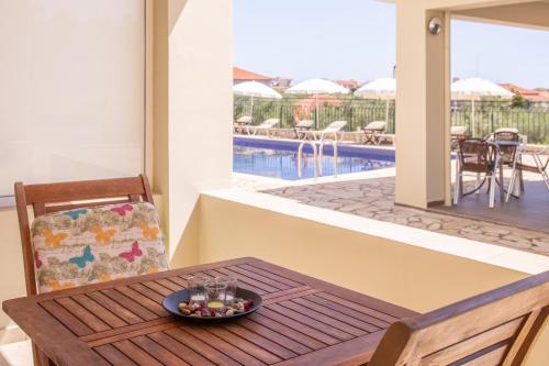 Imagen de la habitación del Hotel Aphrodite, Stoupa. Foto 6