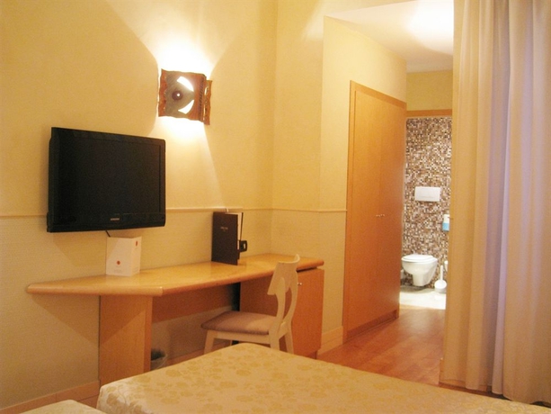 Imagen de la habitación del Hotel Aphrodite, Termini. Foto 7