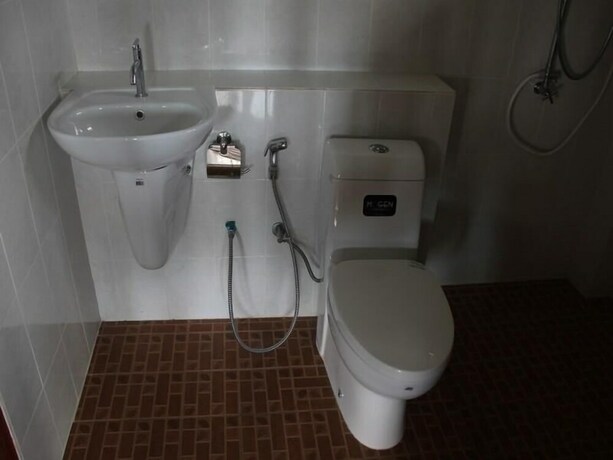 Imagen de la habitación del Hotel Apichada Villa. Foto 22