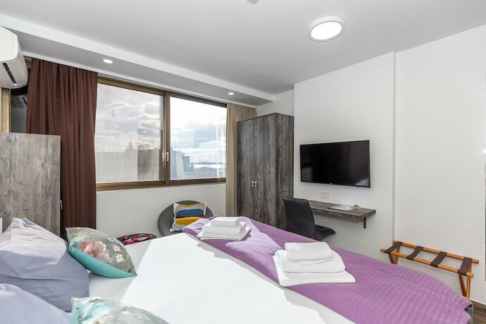 Imagen general del Hotel Apinelo Tower Rooms. Foto 4