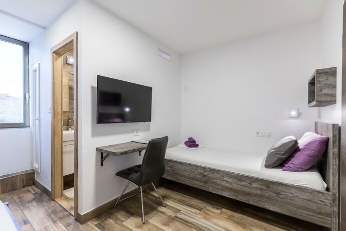 Imagen general del Hotel Apinelo Tower Rooms. Foto 15