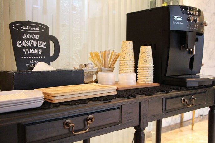 Imagen del bar/restaurante del Hotel Apio - Adults Only. Foto 11