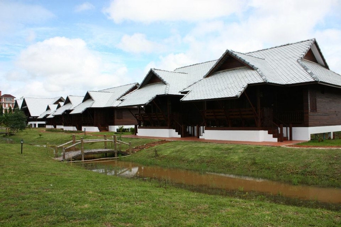 Imagen de los exteriores del Hotel Apirata Resort. Foto 8