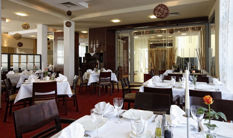 Imagen del bar/restaurante del Hotel Apis, Cracovia. Foto 4