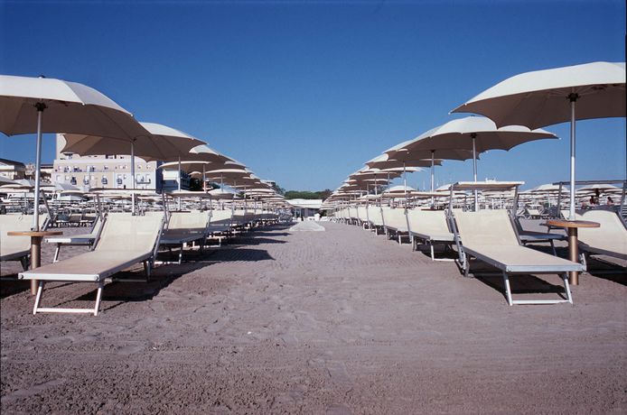 Imagen de los interiores del Hotel Aplō. Foto 13