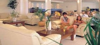 Imagen de los interiores del Hotel Apladas Beach. Foto 7