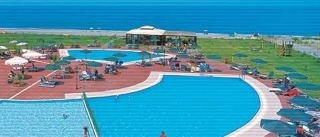 Imagen de la piscina del Hotel Apladas Beach. Foto 8