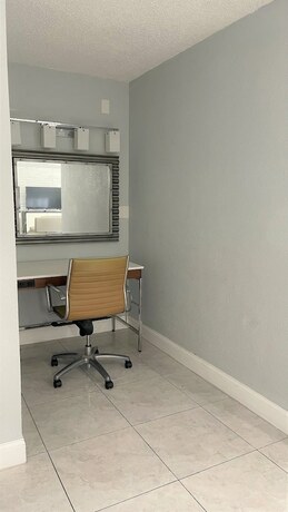 Imagen general del Hotel Apm Inn And Suite. Foto 6