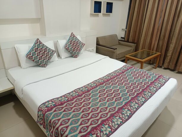 Imagen de la habitación del Hotel Apna Palace. Foto 20