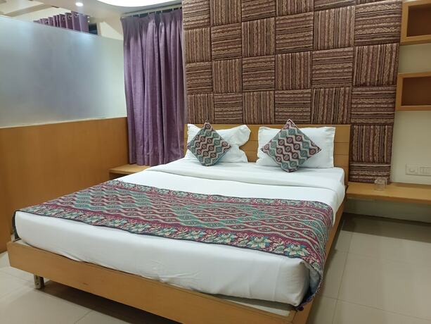 Imagen de la habitación del Hotel Apna Palace. Foto 21