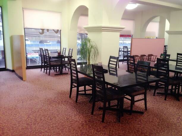 Imagen del bar/restaurante del Hotel Apoa Hotel. Foto 13