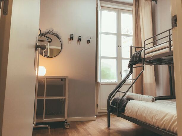 Imagen de la habitación del Hotel Apodaca Rooms. Foto 15