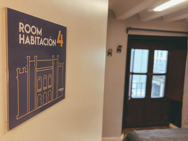 Imagen de la habitación del Hotel Apodaca Rooms. Foto 16