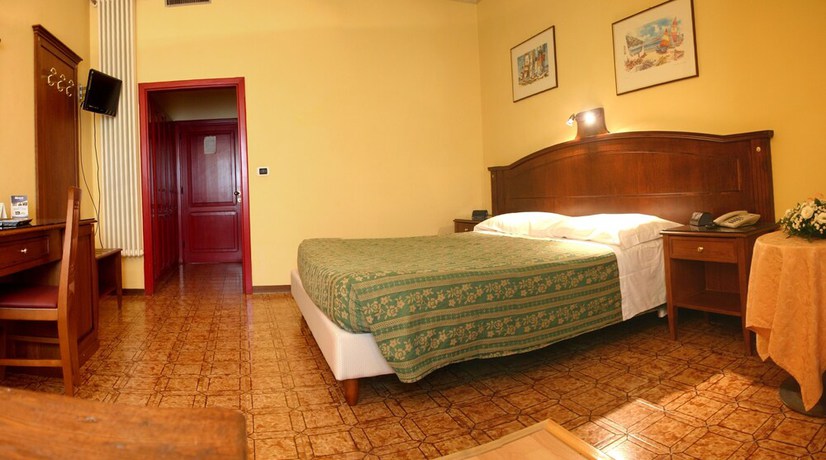 Imagen de la habitación del Hotel Apogeo. Foto 7